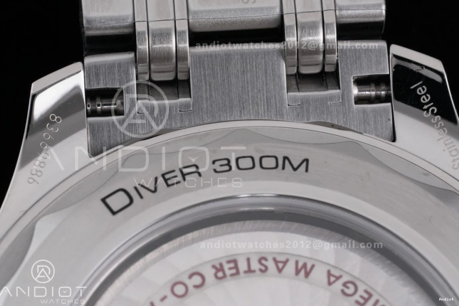 Ceramic Green V4 On Dial 1:1 Bracelet 8800 Edition Super Seamaster Green Bezel Asian Clone SS 300M Diver VSF Best 1222